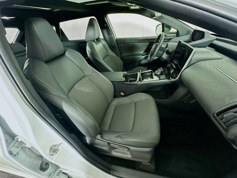 Used 2023 Toyota bZ4X XLE w/ Weather Package FWD image 32