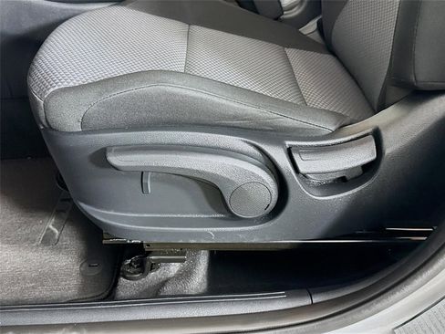 Certified 2025 Kia Soul LX w/ LX Technology Package FWD image 19