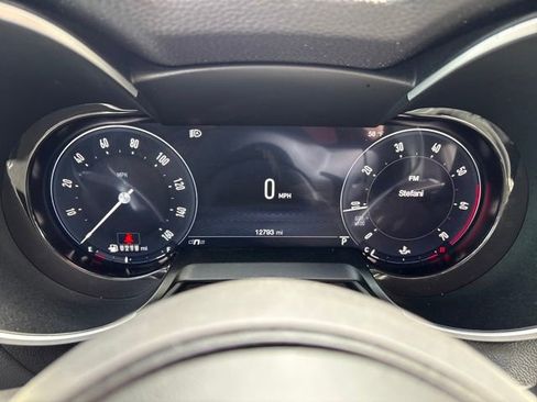 Used 2024 Alfa Romeo Stelvio Sprint image 14