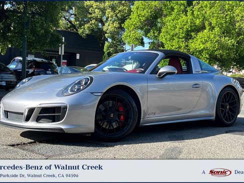 Used 2019 Porsche 911 Targa 4 GTS image 1
