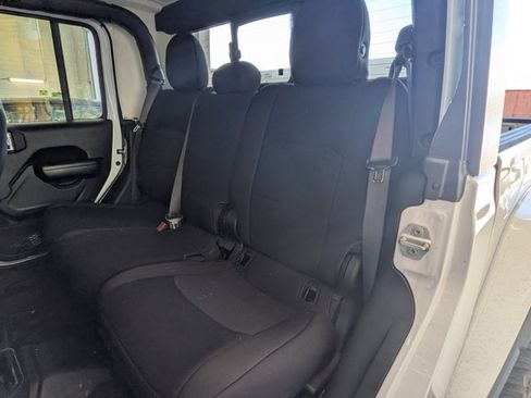 Used 2021 Jeep Gladiator Sport AWD/4WD image 16