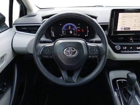 Used 2026 Toyota Corolla LE FWD image 21