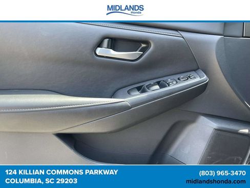 Used 2025 Nissan Sentra SV FWD image 15