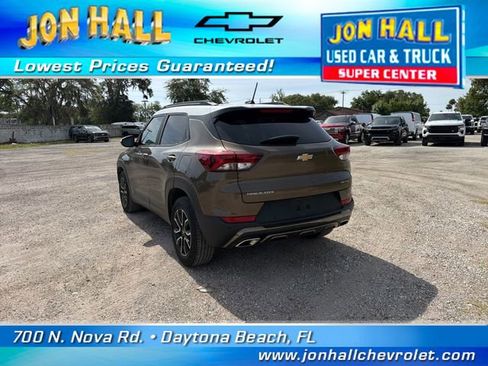 Used 2021 Chevrolet TrailBlazer ACTIV w/ Technology Package FWD image 8