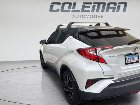 Used 2019 Toyota C-HR Limited FWD image 7