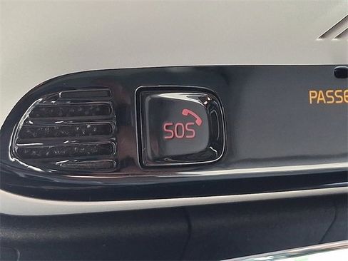 Used 2019 Volvo XC60 T5 Inscription image 24