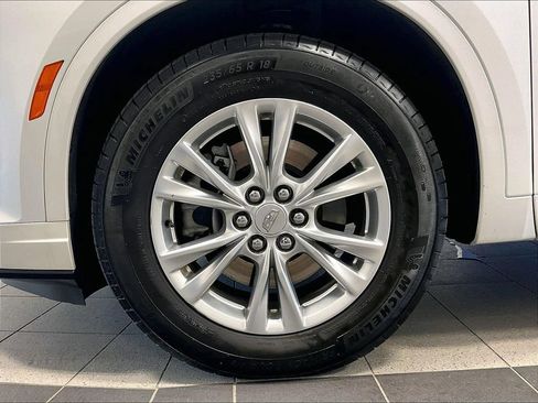 Used 2024 Cadillac XT6 Luxury w/ LPO, Floor Liner Package AWD/4WD image 7