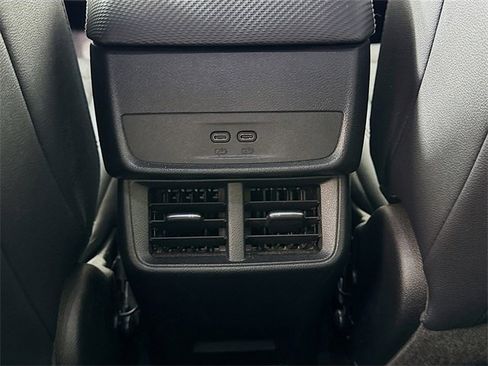 Used 2025 Chevrolet Equinox LT w/ Convenience Package II image 25