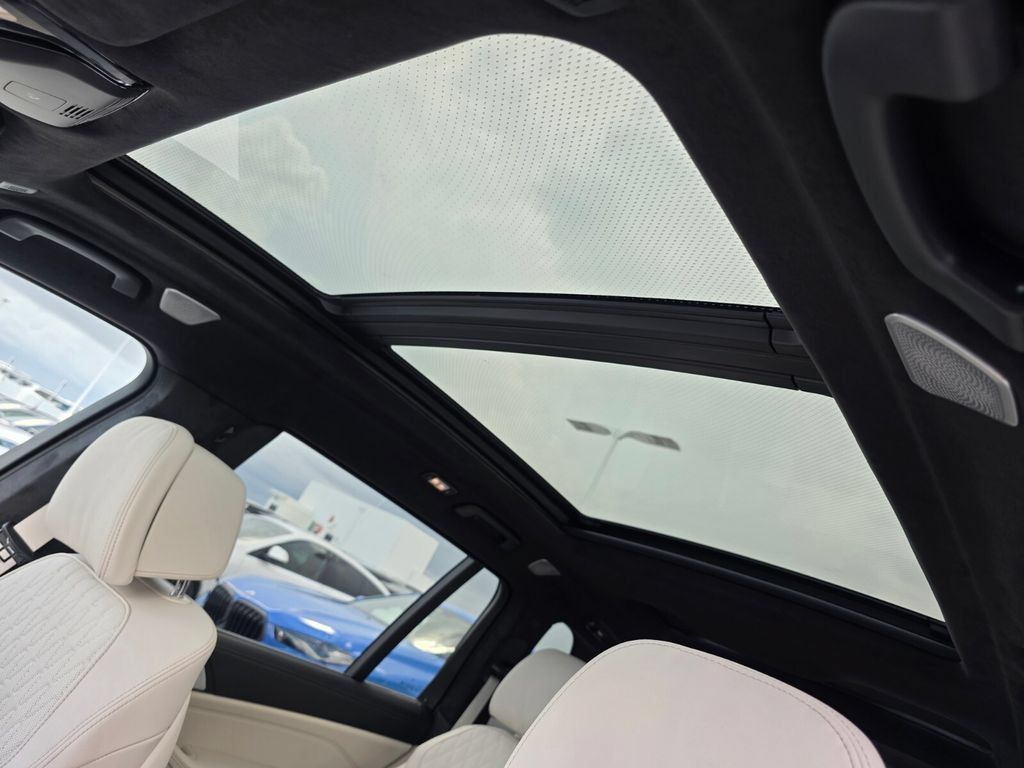 New 2026 BMW ALPINA XB7 AWD/4WD image 10