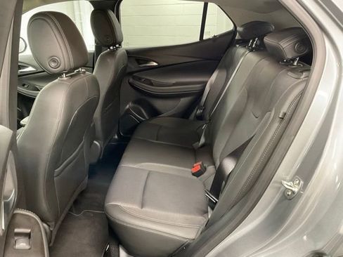 Used 2025 Buick Encore GX Preferred AWD/4WD image 9