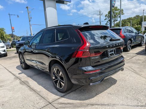 New 2026 Volvo XC60 T8 Core image 6