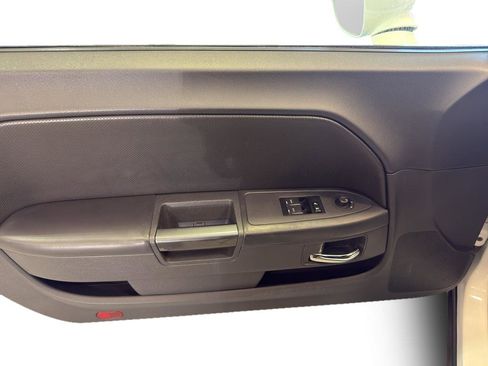Used 2010 Dodge Challenger R/T RWD image 14