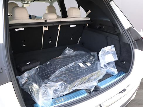 Certified 2026 Mercedes-Benz GLE 450 4MATIC image 9