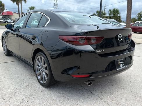 Used 2020 MAZDA MAZDA3 Sedan w/ Select Package FWD image 3