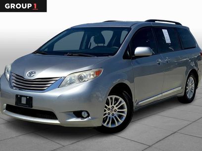 Used 2017 Toyota Sienna XLE