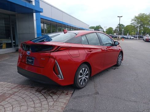 Used 2020 Toyota Prius Prime XLE FWD image 8