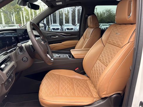 Used 2021 Cadillac Escalade Sport w/ Driver Assist Tech Package image 9