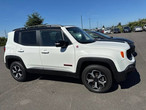 Used 2022 Jeep Renegade Trailhawk AWD/4WD image 6