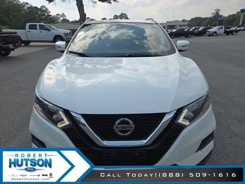 Used 2022 Nissan Rogue Sport SV FWD image 3
