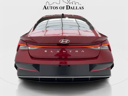 Used 2025 Hyundai Elantra SEL FWD image 9