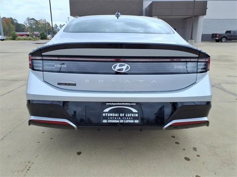 New 2026 Hyundai Sonata SEL image 3