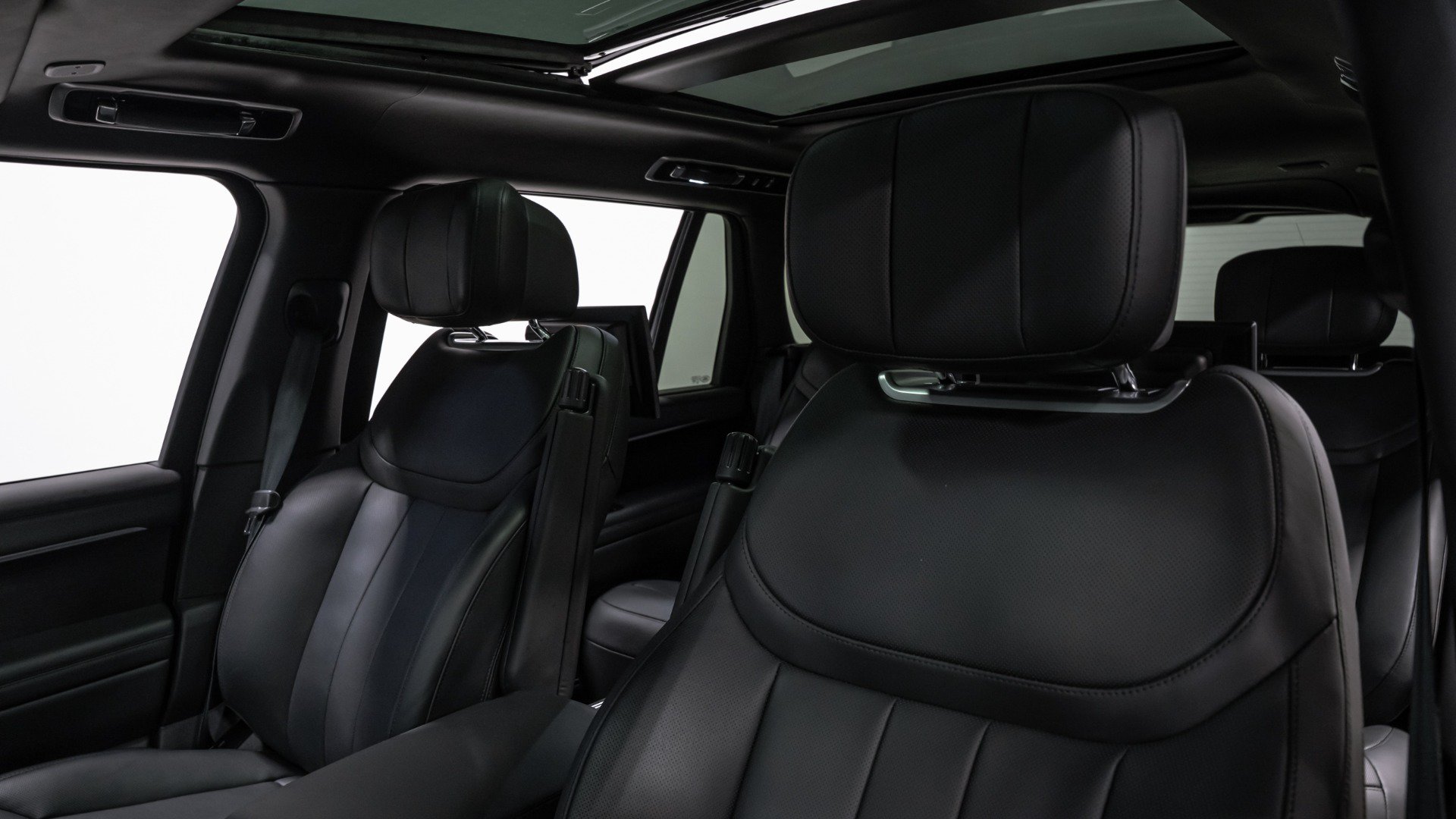Used 2025 Land Rover Range Rover Long Wheelbase Autobiography AWD/4WD image 27