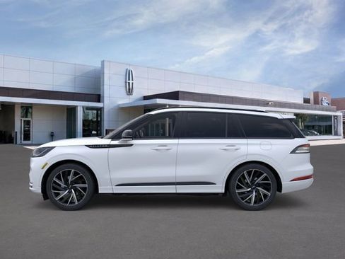 New 2026 Lincoln Aviator Black Label w/ Jet Appearance Package AWD/4WD image 4
