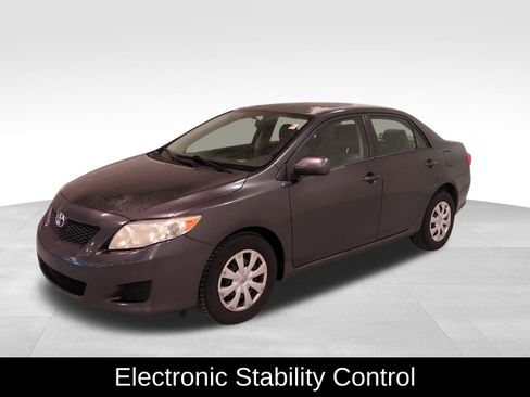 Used 2010 Toyota Corolla LE image 7