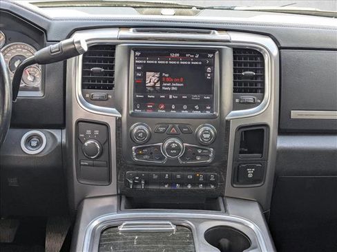 Used 2018 RAM 3500 Laramie Longhorn image 14