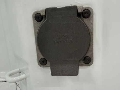 Used 2023 GMC Sierra 1500 SLE RWD image 33