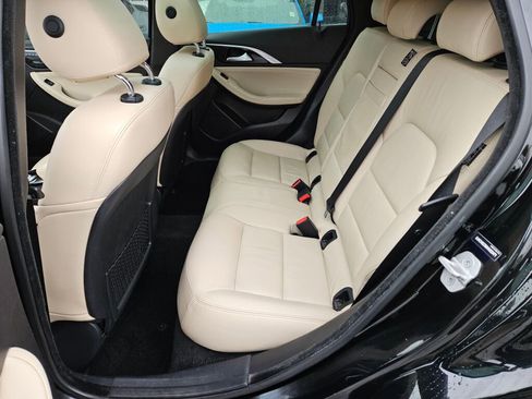 Used 2017 INFINITI QX30 Premium w/ Cargo Package image 20