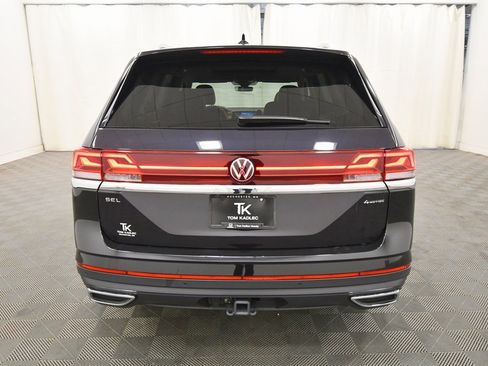 Used 2025 Volkswagen Atlas SEL image 6