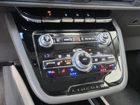 Used 2020 Lincoln Corsair FWD w/ Equipment Group 101A image 27