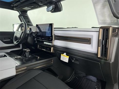Used 2024 GMC Hummer EV 2X w/ Extreme Off-Road Package image 30