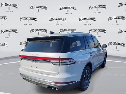 New 2025 Lincoln Aviator Reserve w/ Luxury Package image 5