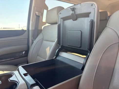 Used 2018 GMC Yukon SLT w/ Open Road Package RWD image 30