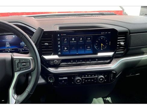 Used 2025 Chevrolet Silverado 3500 LTZ AWD/4WD image 7