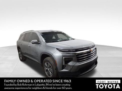 Used 2024 Chevrolet Traverse LT w/ LPO, Floor Liner Package image 4