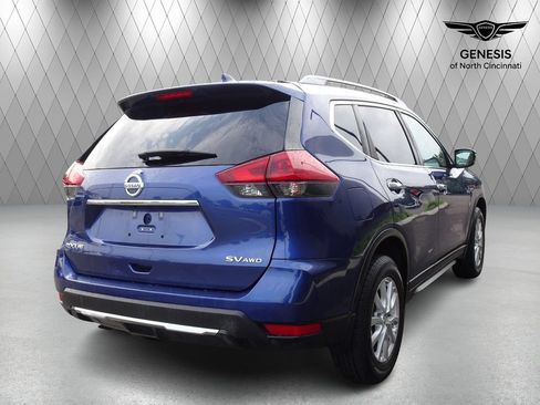 Used 2018 Nissan Rogue SV w/ Sun & Sound Touring Package AWD/4WD image 5
