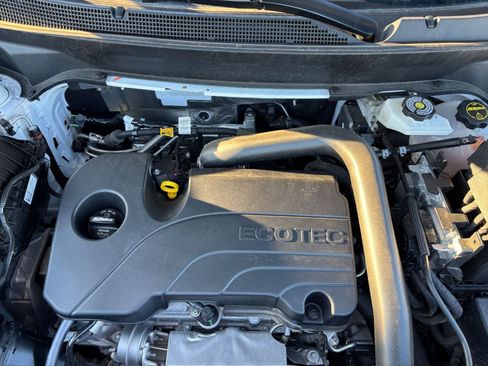 Used 2025 Chevrolet Equinox LT image 31