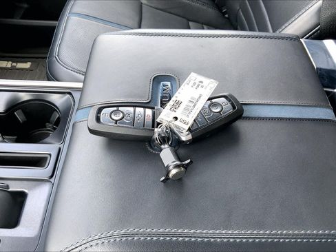Certified 2025 Ford F150 Platinum AWD/4WD image 14