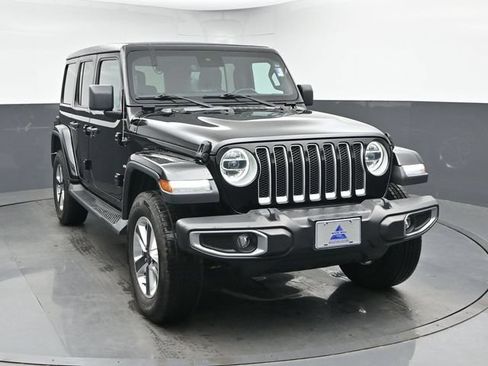 Used 2021 Jeep Wrangler Unlimited Sahara AWD/4WD image 2