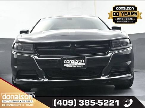 Used 2022 Dodge Charger SXT w/ Blacktop Package RWD image 15