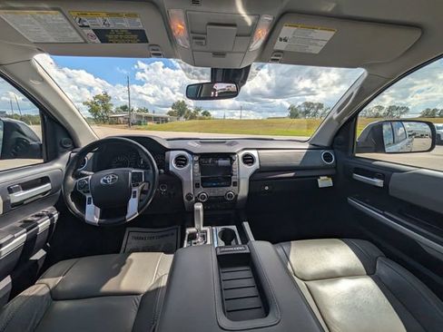 Used 2020 Toyota Tundra Limited w/ Limited Premium Package AWD/4WD image 12
