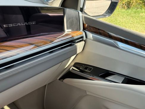 New 2025 Cadillac Escalade Sport Platinum image 33