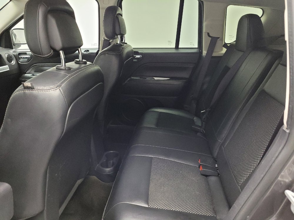 Used 2016 Jeep Compass Latitude AWD/4WD image 18