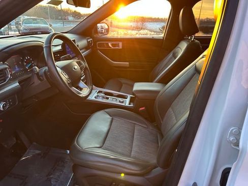 Used 2022 Ford Explorer Timberline image 35