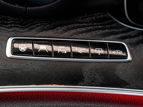 Used 2018 Mercedes-Benz E 43 AMG 4MATIC Sedan image 41