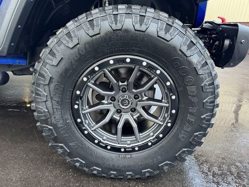 Used 2019 Jeep Wrangler Unlimited Rubicon w/ Advanced Safety Group image 41