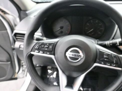 Used 2021 Nissan Altima 2.5 S image 16